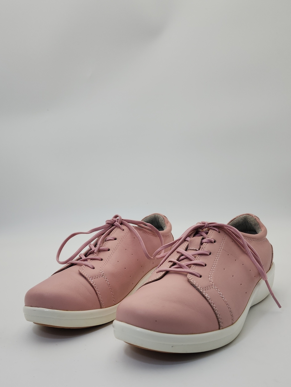 TRAQ By Alegria Womens Cliq Leather Sneakers - Blush - Size 40